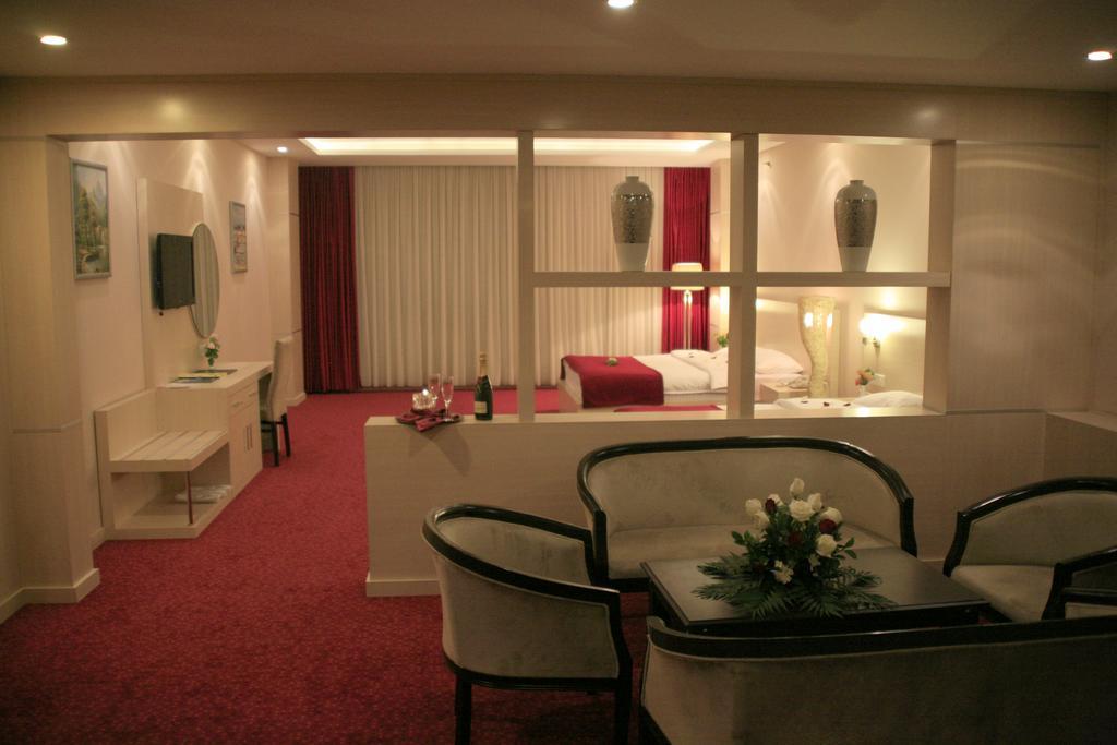 Van Royal Hotel Эрбиль Номер фото
